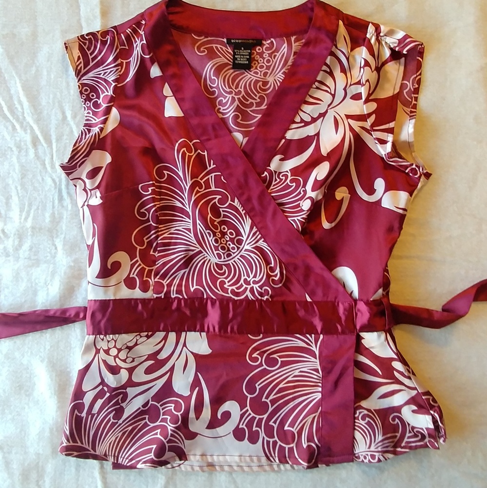 Red Floral Wrap Top - BCBMAXAZRIA